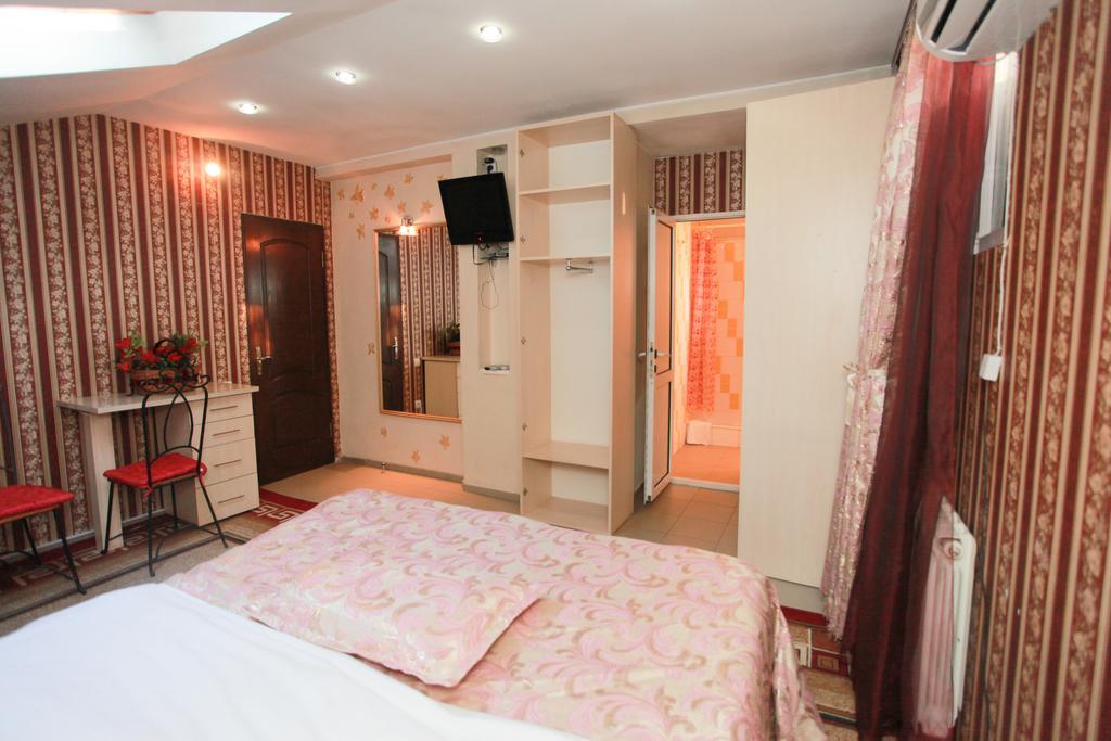 Apartment Studio On Bucuresti 9/1 Chişinău Extérieur photo